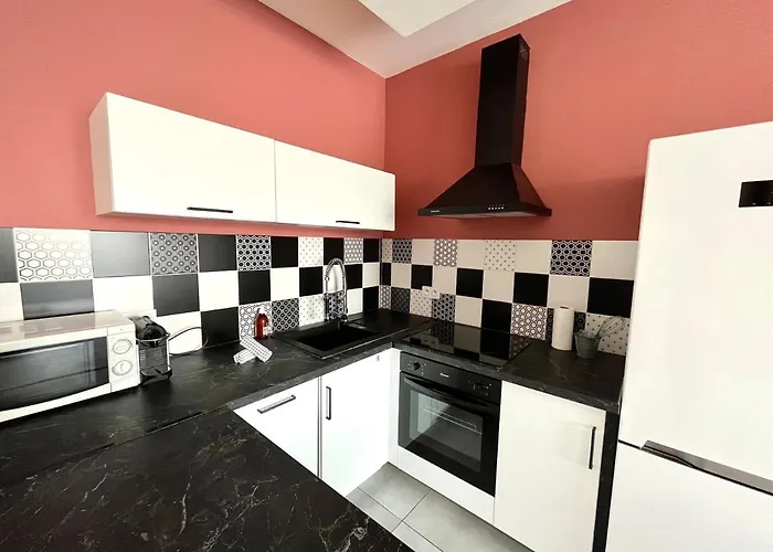 2 Bedrooms - Sea View Apartment