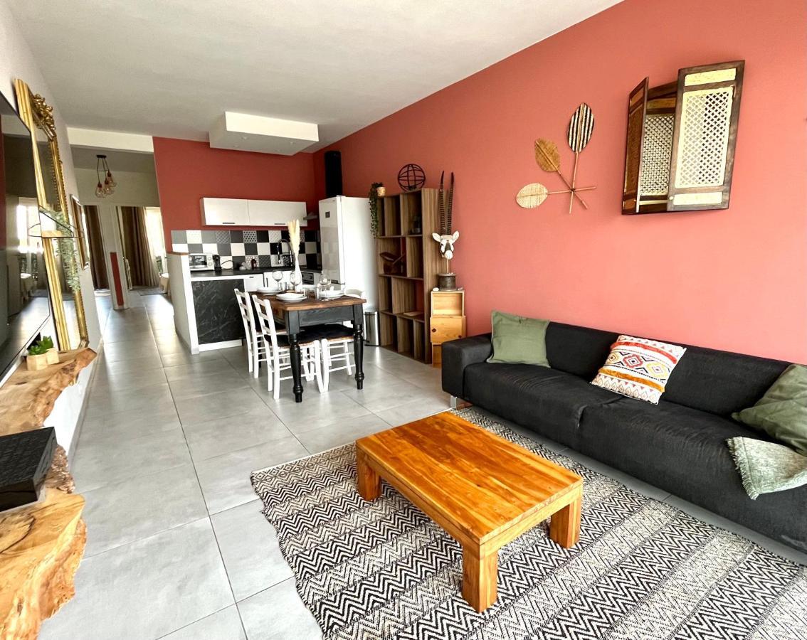 2 Bedrooms - Sea View Apartment *
